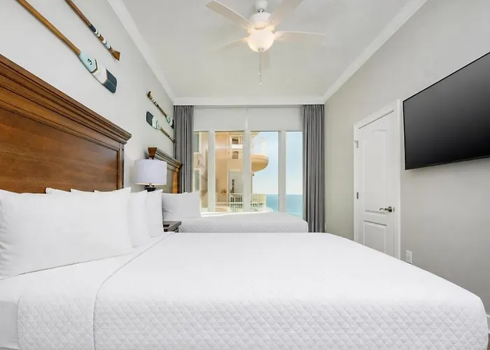 Phoenix Gulf Towers 1204